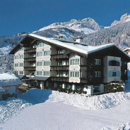 Alpen Hotel Corona Vigo di Fassa Exterior photo